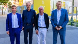 Besichtigung der ROBIN-Baustelle mit (v.l.n.r.) Peter Steurer, CFO SORAVIA, Stefan Corona, Geschäftsführer 2226 GmbH, Dietmar Eberle, 2226-Initiator, und Johann Marchner, Geschäftsführer Wienerberger Österreich © Julian Eisenkirchner