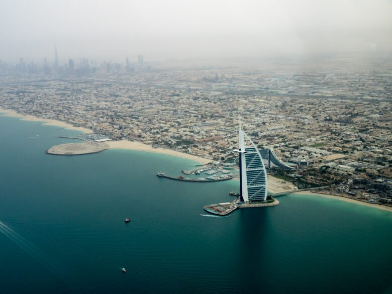 Dubai von oben. © Christoph Schulz auf Unsplash