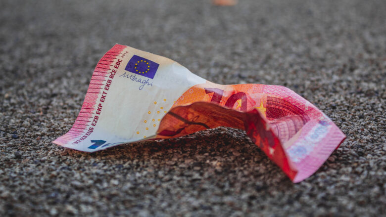 Symbolbild: "Stagflation" quälte 2023 Finanzcommunity © Imelda on Unsplash