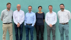 (v.l.n.r.) Stefan Beisl (Lignovations), Pål Romberg (Borregaard), Martin Miltner, Angela Miltner, Victor Tibo und Martin Lersch (Lignovations) © Lignovations