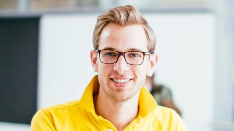 Florian Kornek-Goritschnig ist Startup-Manager bei der Wirtschaftskammer Kärnten und erklärt, weshalb man sich vor der Sozialversicherung eigentlich gar nicht fürchten muss. © Wirtschaftskammer Kärnten