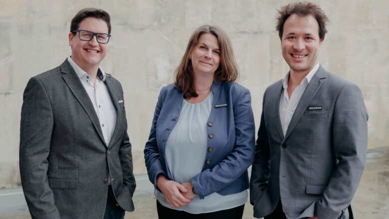 v.l.n.r.: Die storywise-Founder Andreas Schüppel, Angelika Weber und Simon Jiménez © storywise