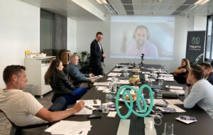 Die Exper:innenjury der Nagarro Innovation Challenge bei der Festlegung der Finalist:innen. © Nagarro