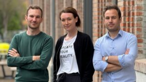 Die Brains hinter mypaperwork.ai (v.r.n.l..): Benjamin Wolf, Maggie Childs und Vit Lichtenstein. © mypaperwork.ai