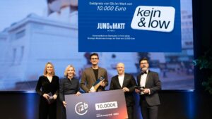 i2b Businessplan-Wettbewerb: Lucas Matthies geht mit seinem Unternehmen kein&low als Gewinner des Abends hervor. © i2b, Daniel Hinterramskogler