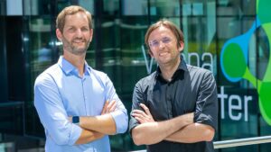 Die beiden Gründer Stefan Ameres und Johannes Zuber vom Spin-off Quantro Therapeutics haben 2024 gleich zwei ERC PoC-Grants des Europäischen Forschungsrats erhalten. © Quantro Therapeutics, Schedl