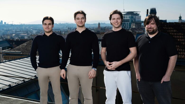 v.l.: Die die vier Lystio-Gründer Mikail Celik, Philipp Attensam, Constantin Weiland und Stefan Wagner. © Lystio