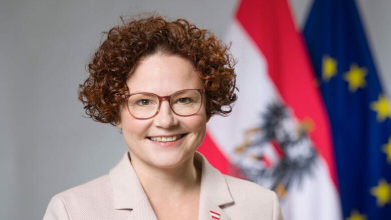 Elisabeth Zehetner-Piewald ist seit April 2025 Staatssekretärin im Bundesministerium für Wirtschaft, Energie und Tourismus. © BKA/ Andy Wenzel