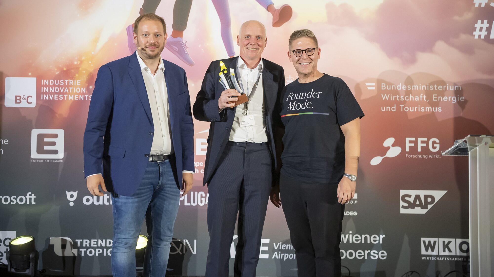 v.l.n.r.: Florian Haas (EY Österreich), David A. Maier (Ribbon Bio), Johannes Braith (Storebox) © EY/Point of View