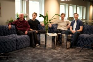 Lovable-Gründer mit Accel-Investoren. © Accel Partners