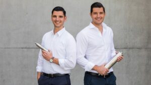 Die beiden Geschäfstführer Konstantin und Maximilian Wilk. © Aqon Pure