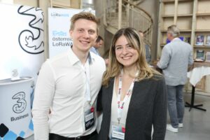 Petra Scheuer und Christopher Newman. © CrewHub