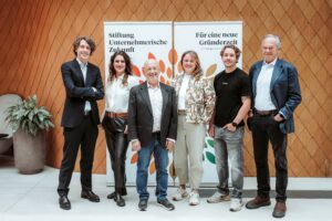 v.l.n.r.: Markus Raunig, Monika Köppl-Turyna, Hansi Hansimann, Lisa-Marie Fassl, Christian Trummer und Andreas Treichl. © Nadine Studeny