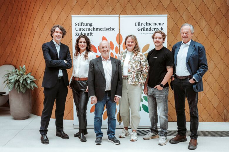 v.l.n.r.: Markus Raunig, Monika Köppl-Turyna, Hansi Hansimann, Lisa-Marie Fassl, Christian Trummer und Andreas Treichl. © Nadine Studeny