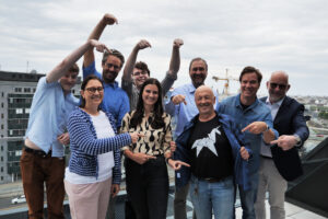 Das Team von newsrooms mit Hermann Futter und Hansi Hansmann. © newsrooms