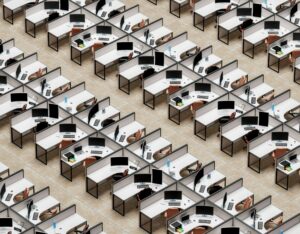 Leeres Büro. © Igor Omilaev auf Unsplash