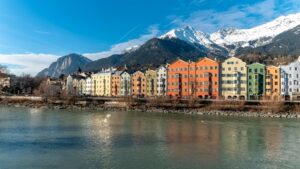 Innsbruck © Luca on Unsplash