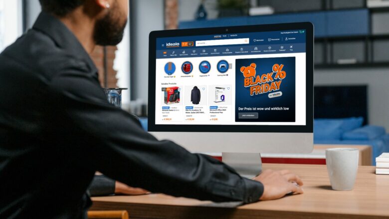 Idealo am Computer. © Screenshot / Canva