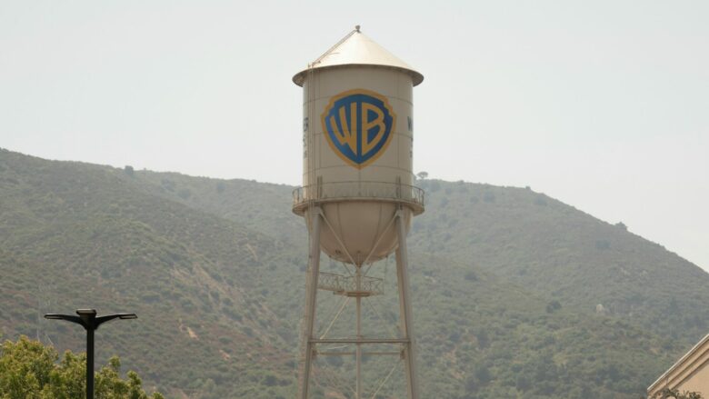 Logo von Warner Bros © TopSphere Media on Unsplash