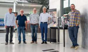 Cerebras founders Sean Lie, Gary Lauterbach, Michael James, Jean-Philippe Fricker and Andrew Feldman with the Wafer-Scale Engine display at the Computer HIstory Museum in Mountain View, California. © Cerebras
