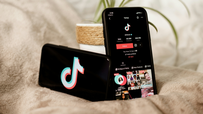 TikTok © Collabstr on Unsplash