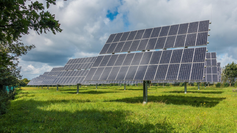 Solarpanels © mrganso on Pixabay