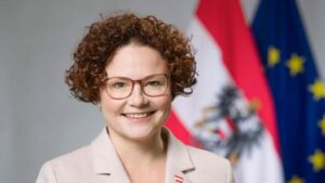 Elisabeth Zehetner, Staatssekretärin im Bundesministerium für Wirtschaft, Energie und Tourismus. © BKA/ Andy Wenzel