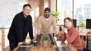 Das Sparkli-Team: CPO & CDO Mynseok Kang, CEO Lax Poojary und CTO Lucie Marchand. © Sparkli