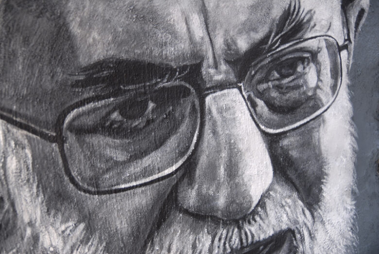 Painted portrait of Rahbar Ali Khamenei. © thierry ehrmann via FLickr (CC-BY 2.0)