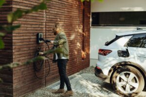Charging car. © Zaptec auf Unsplash