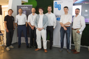 Im Bild v.l.n.r.: Christian Trummer (Bitpanda), Karl Kugler (AI Factory Austria AI:AT), Markus Stöhr (AI Factory Austria AI:AT), Matteo Rosoli (eustella), Phillip Maasberg (IONOS CLOUD), Johannes Brandstetter (Mistral AI), Daniel Pepl (AI Factory Austria AI:AT). © © AI Factory Austria AI:AT/APA-Fotoservice/Arman Rastegar