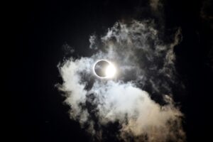 Solar Eclipse. © Taylor Smith auf Unsplash