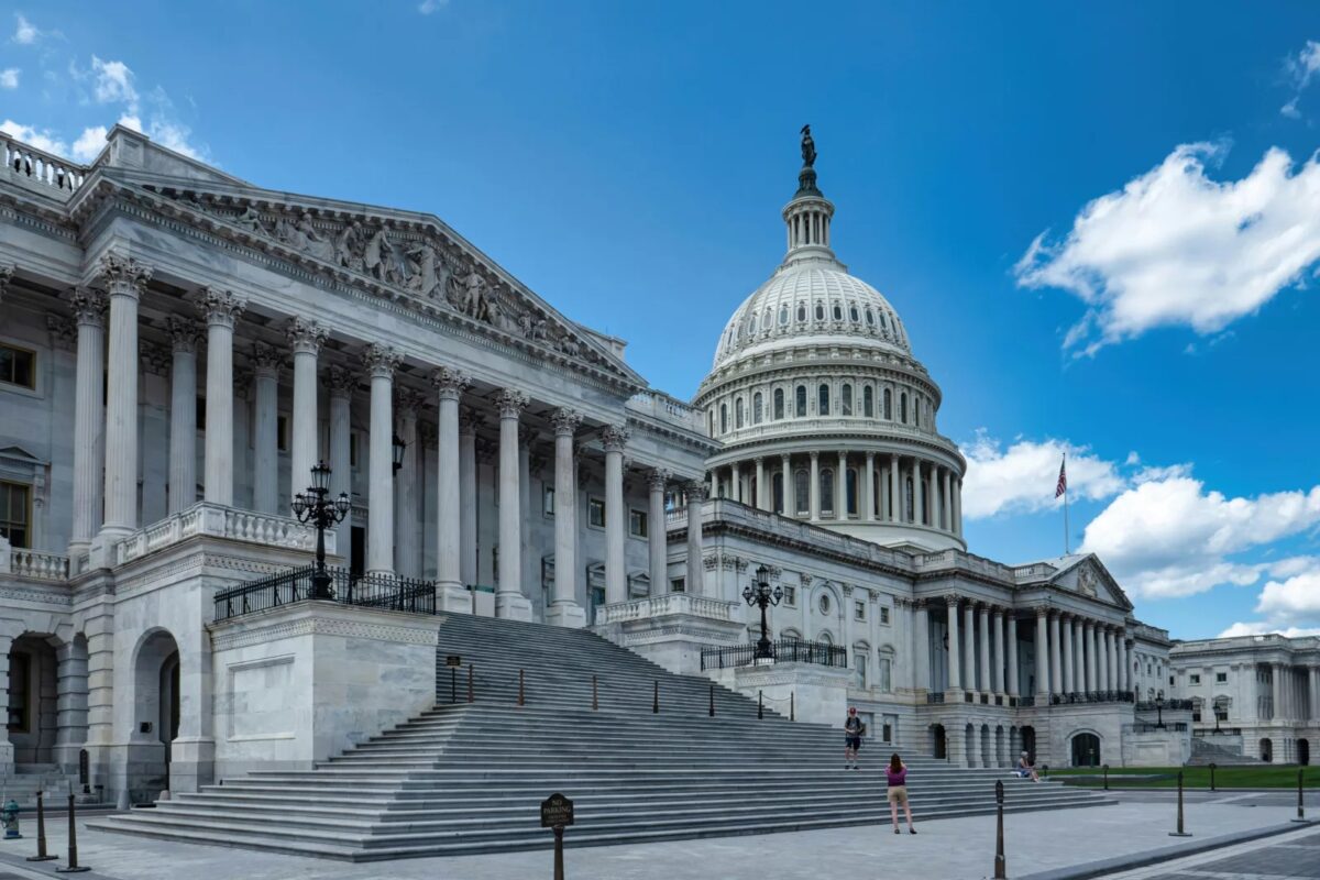 Crypto Assets Fall After Clarity Act Vote Fails, but Expert Sees ‘Not a Serious Shock’
